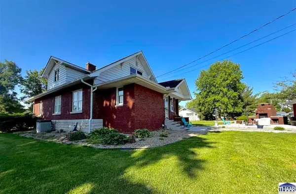 990 E Vincennes Street, Linton, IN 47441