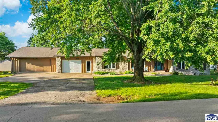 726 W Craig Avenue, Brazil, IN 47834 - #2