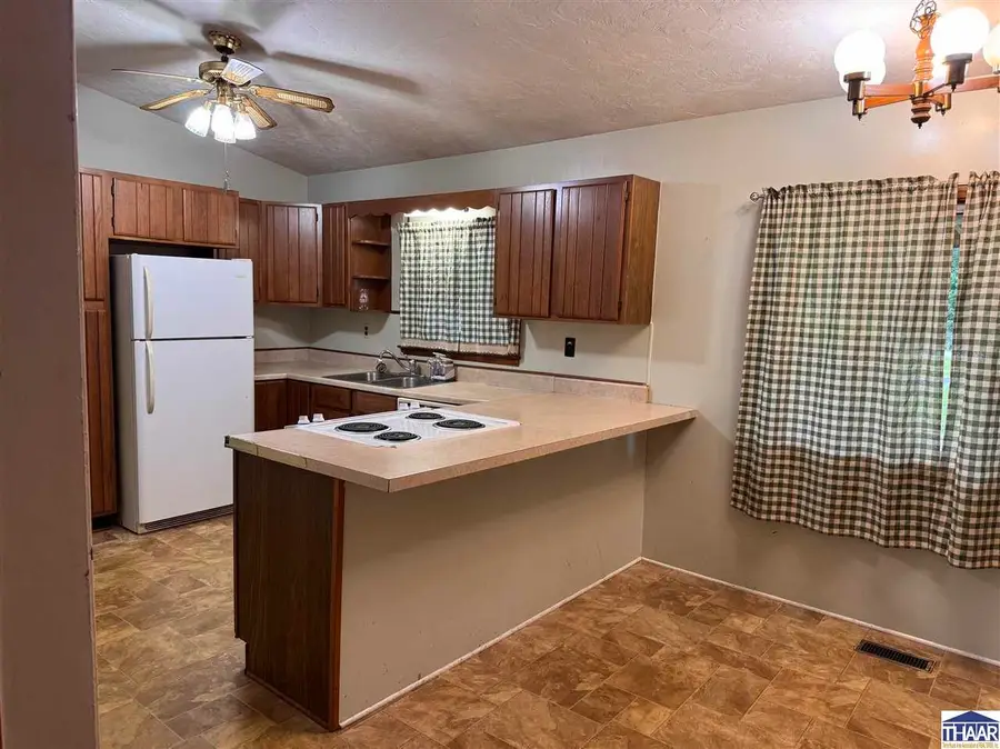 3953 W Old US 40, West Terre Haute, IN 47885 - #3