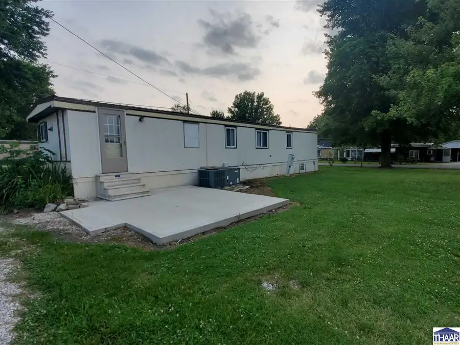 128 S Kentucky Street, Jasonville, IN 47438 - #2