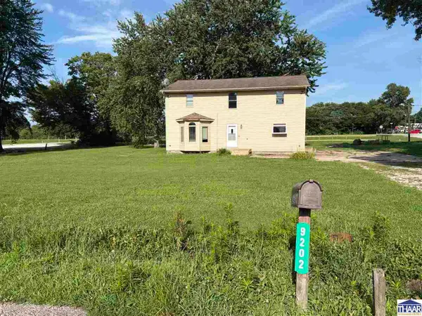 9202 N Houghton Place, West Terre Haute, IN 47885