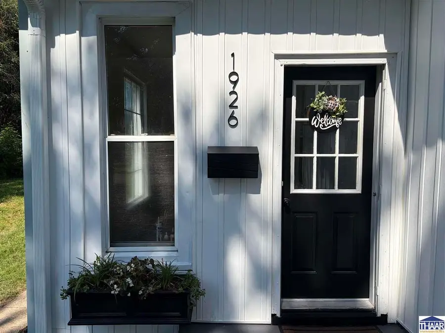 1926 N 8th Street, Terre Haute, IN 47804 - #3