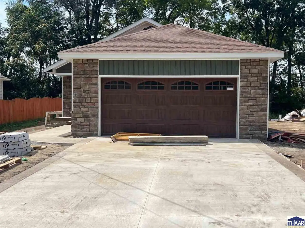 1901 S 17 Street, Terre Haute, IN 47802 - #1