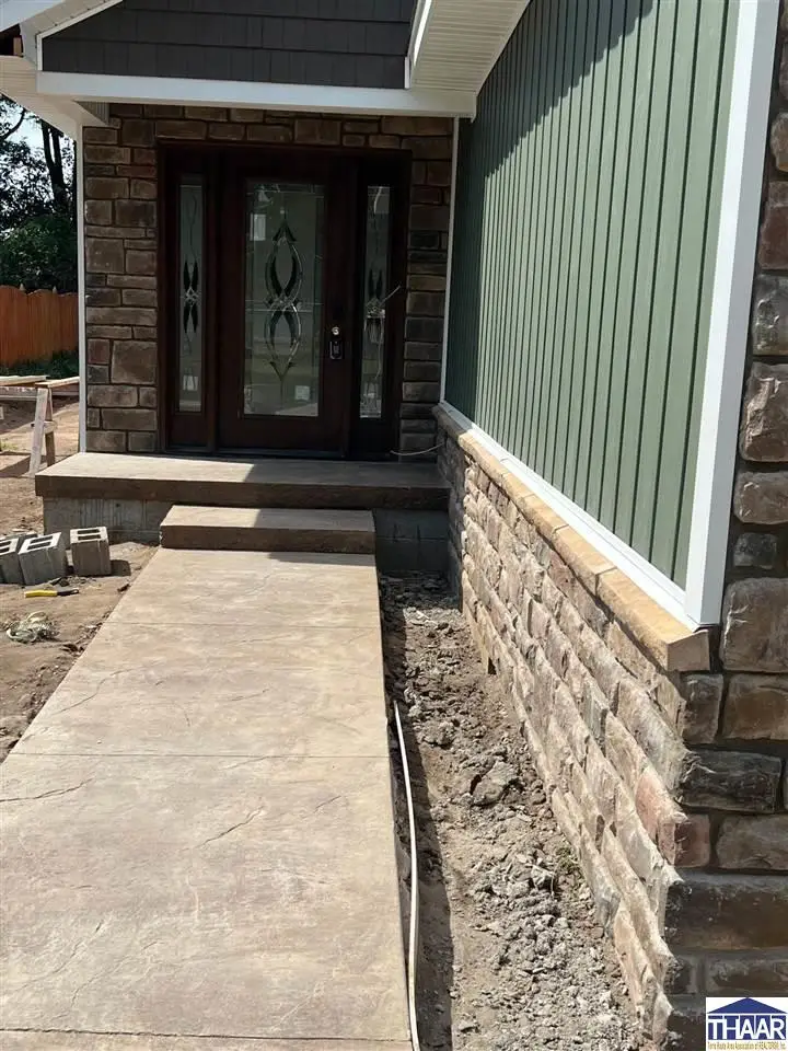 1901 S 17 Street, Terre Haute, IN 47802 - #2