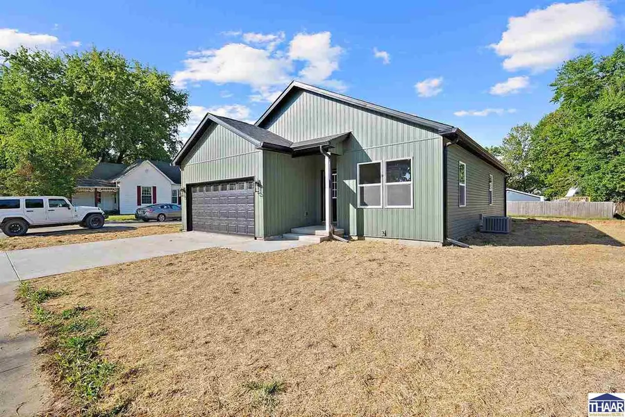 404 N Leavitt Street, Brazil, IN 47834 - #2