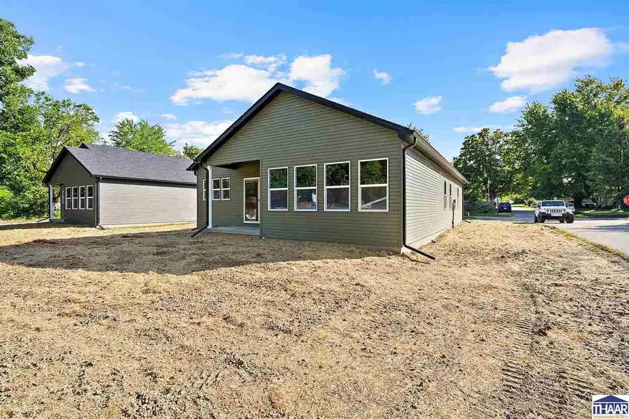 404 N Leavitt Street, Brazil, IN 47834 - #3