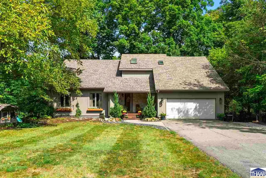 2262 E Whipperwill Drive, Clinton, IN 47842 - #2