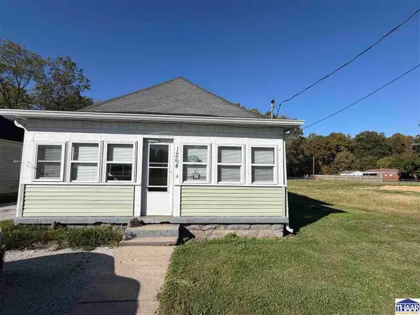 1264 N Smith Place, West Terre Haute, IN 47885