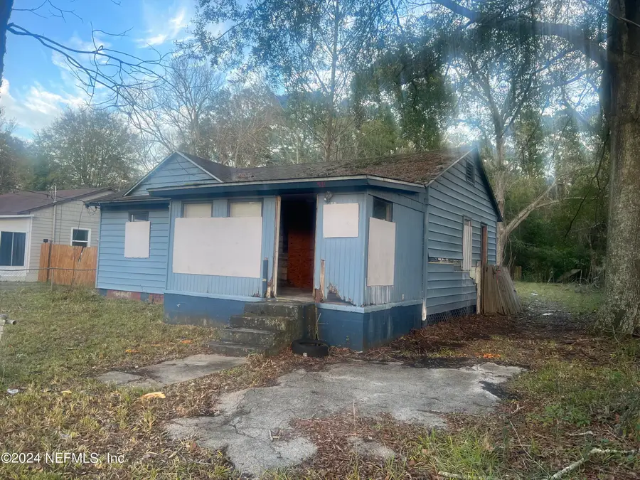 931 Odessa E Drive, Jacksonville, FL 32254 - Image #2