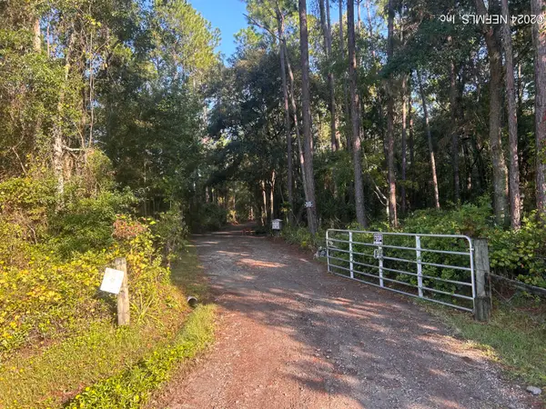 226 Eagle Creek Road, Palatka, FL 32043