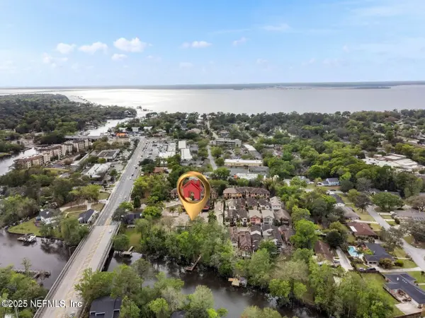 8859 Amalfi Court, Jacksonville, FL 32217