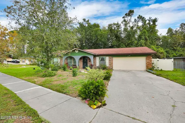 1525 Rebecca Drive, Jacksonville, FL 32221