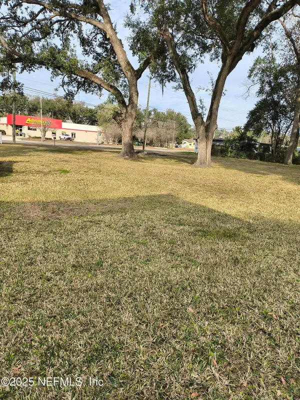 3906 Emerson Street, Jacksonville, FL 32207