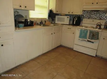 5039 Mcmanus Drive, Jacksonville, FL 32210 - Image #3