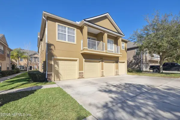 7157 Deerfoot Point Circle #10-2, Jacksonville, FL 32256