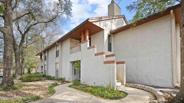 1004 Wood Hill Place #1004, Jacksonville, FL 32256