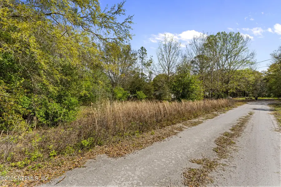 124 Ambrose Avenue, Satsuma, FL 32189 - Image #2