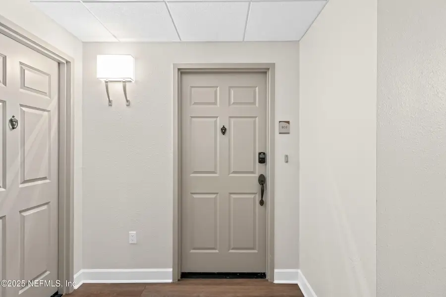 1478 Riverplace Boulevard #803, Jacksonville, FL 32207 - Image #2