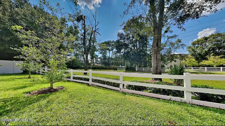 6976 St Ives Court, Jacksonville, FL 32244 - Image #2