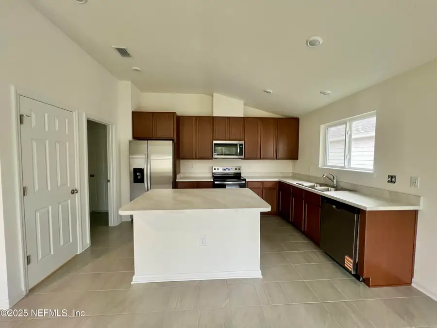 8284 Hawkes Meadow Drive, Jacksonville, FL 32219 - Image #2