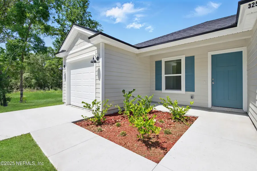 325 Rustic Road, Satsuma, FL 32189 - Image #3