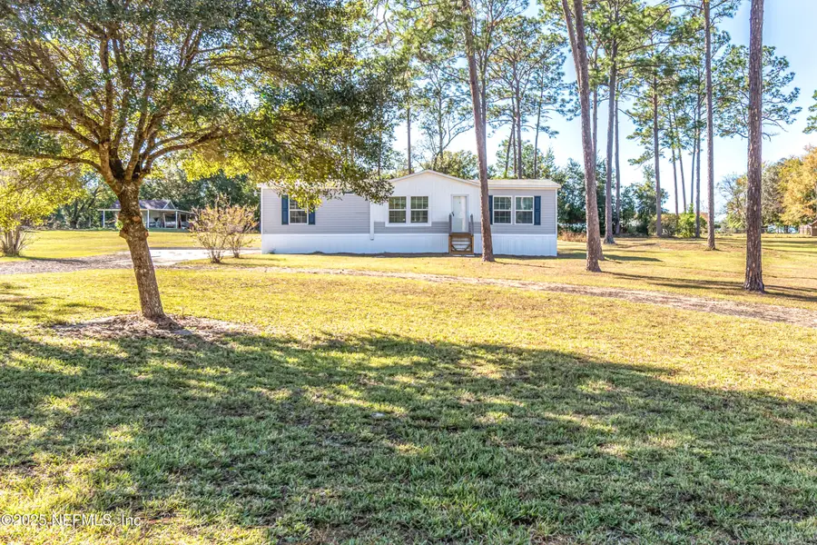 11648 E Confederate Drive, Glen Saint Mary, FL 32040 - Image #2