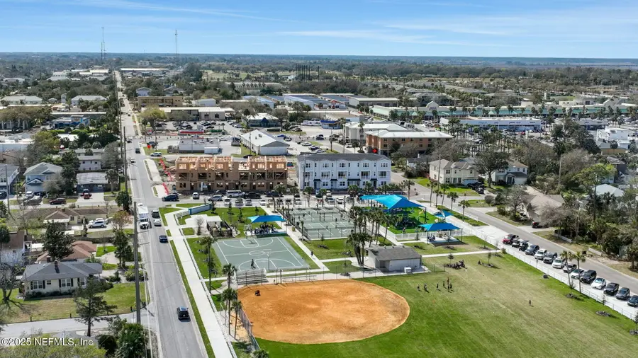1042 2nd N Avenue, Jacksonville Beach, FL 32250 - Image #3