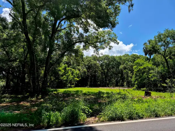 370 Union Avenue, Crescent City, FL 32112