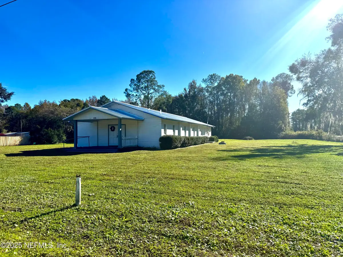 101 Sesame Street, Palatka, FL 32177 - Image #1