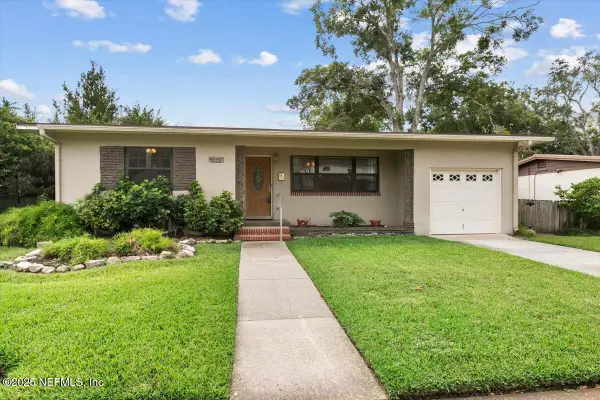 4356 Demedici Avenue, Jacksonville, FL 32210