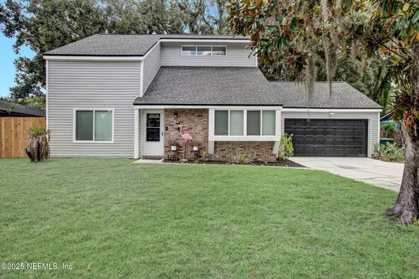 11530 W Ride Drive, Jacksonville, FL 32223