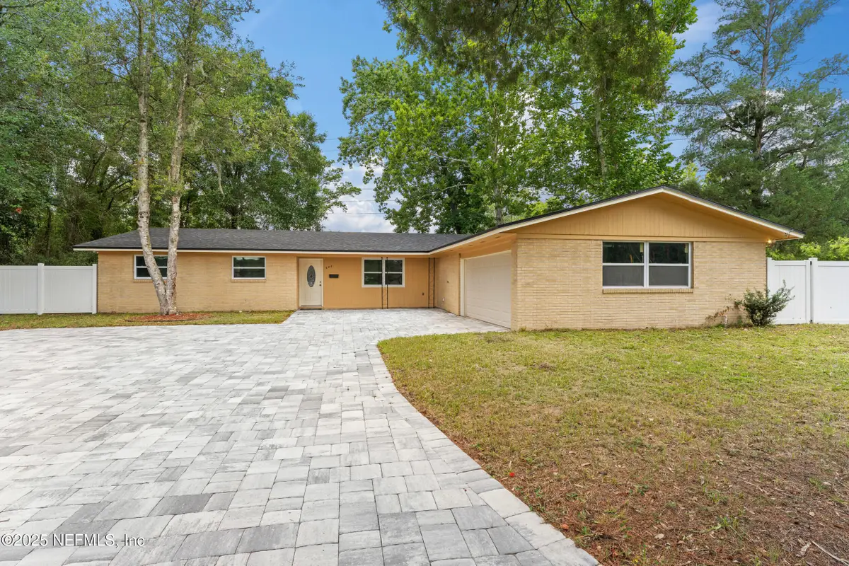 688 Claire Lane, Orange Park, FL 32073 - Image #1