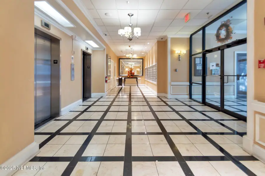 311 W Ashley Street #806, Jacksonville, FL 32202 - Image #2