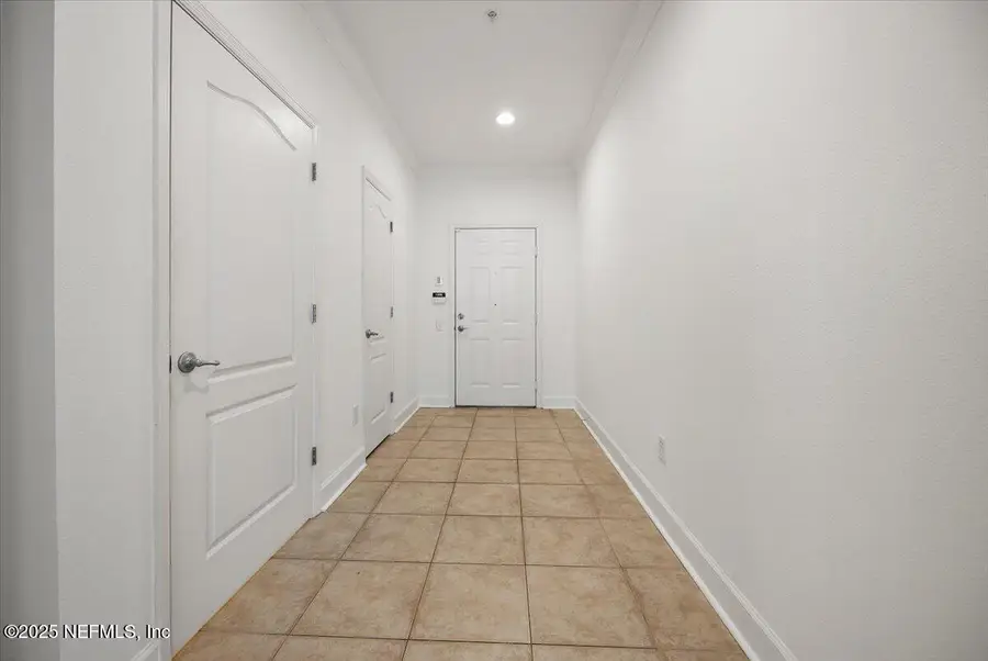 4480 Deerwood Lake Parkway #422, Jacksonville, FL 32216 - Image #2