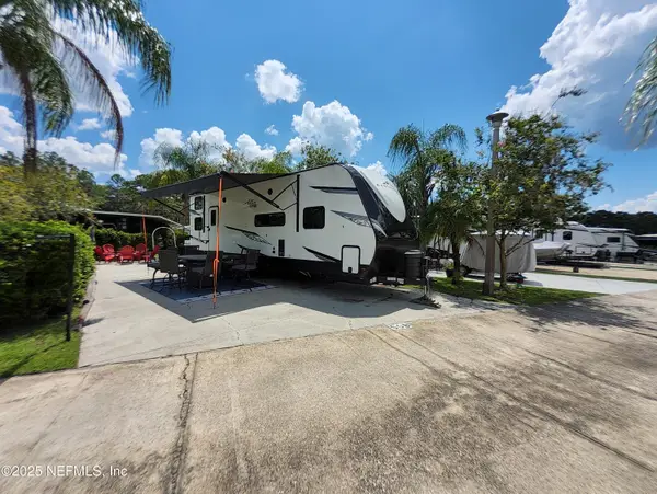 1074 Front St. #50b Street, Welaka, FL 32193