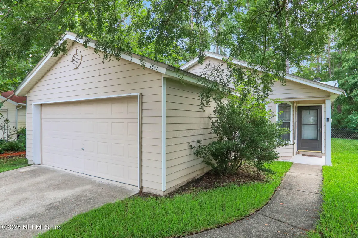 1891 Hunters Trace Circle, Middleburg, FL 32068 - Image #1