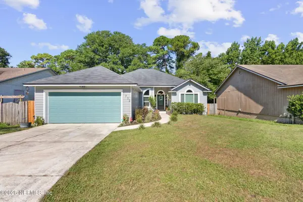 1732 Chandelier W Circle, Jacksonville, FL 32225