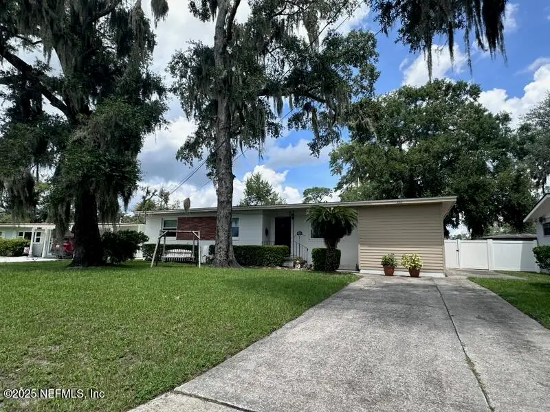 339 Suzanne Drive, Jacksonville, FL 32218 - Image #2
