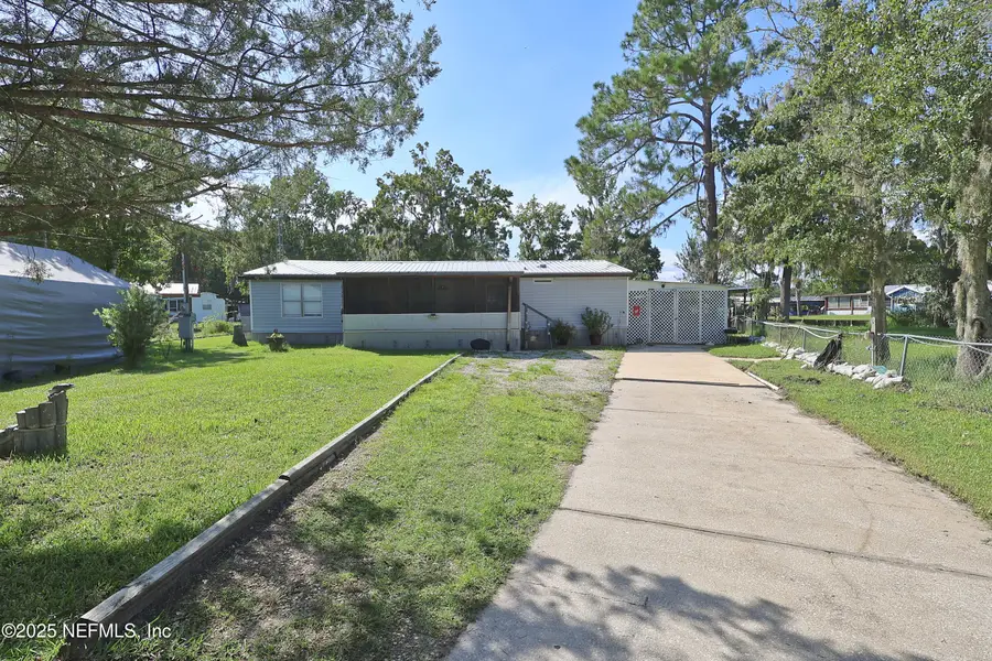 138 Edgewater Road, Satsuma, FL 32189 - #3