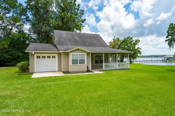 209 Beach Drive, Florahome, FL 32140