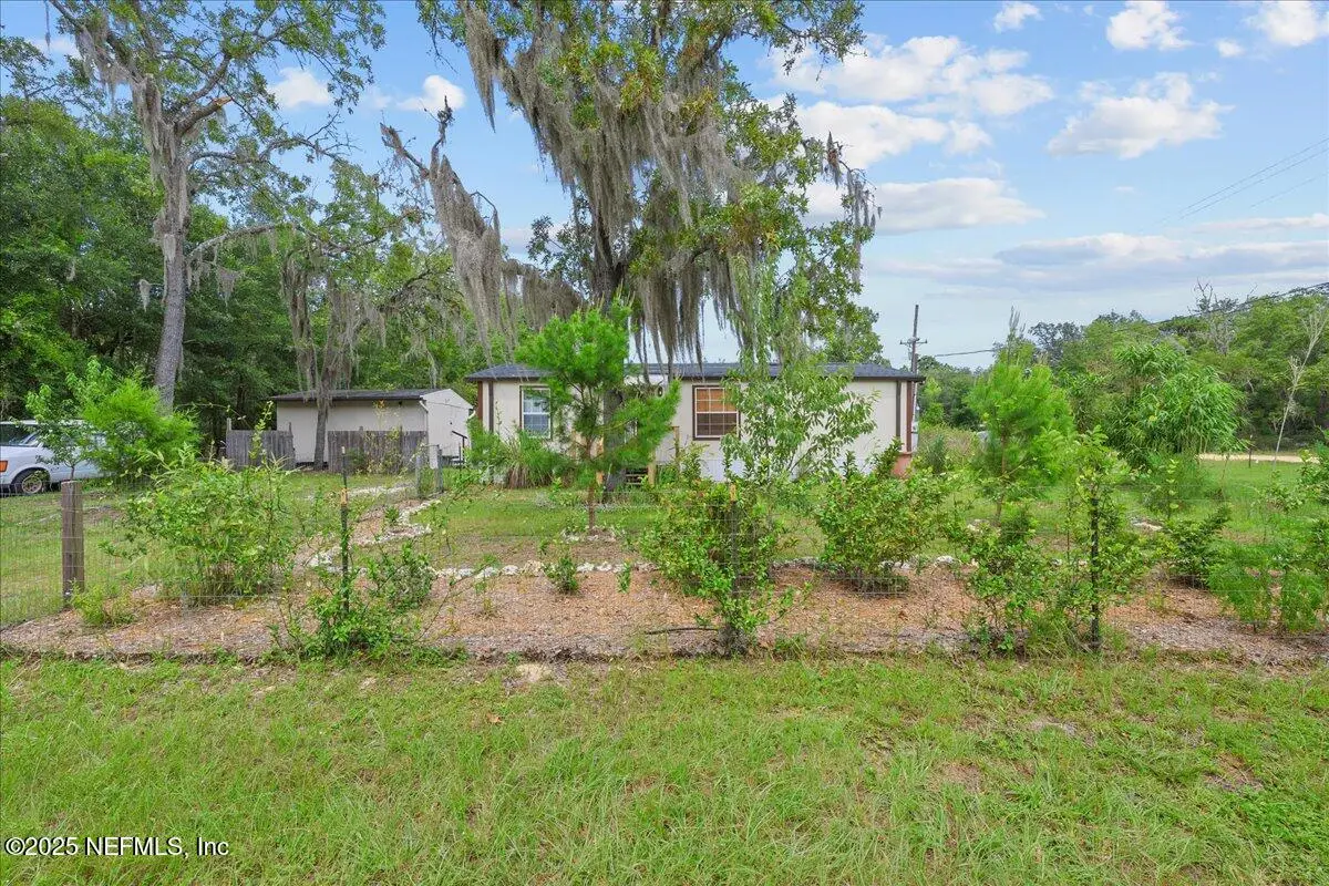 301 Kitty Avenue, Interlachen, FL 32148 - Image #1