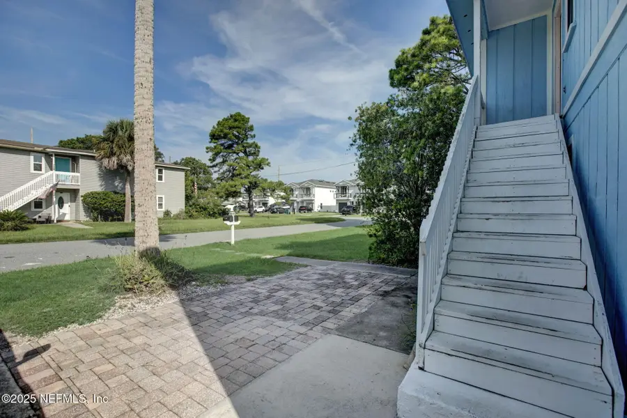 725 7th S Avenue, Jacksonville Beach, FL 32250 - Image #2
