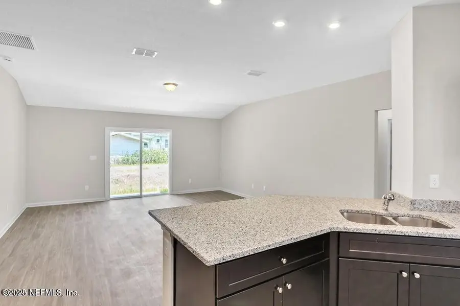 7276 Ridgeway N Road, Jacksonville, FL 32244 - Image #3