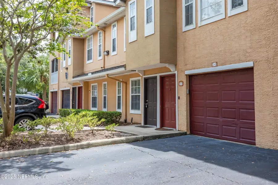10075 Gate Parkway #706, Jacksonville, FL 32246 - Image #3