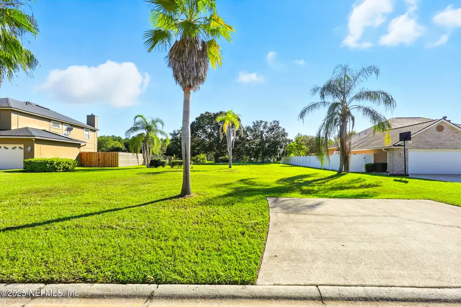 256 Village Green Avenue, Saint Johns, FL 32259 - Image #2