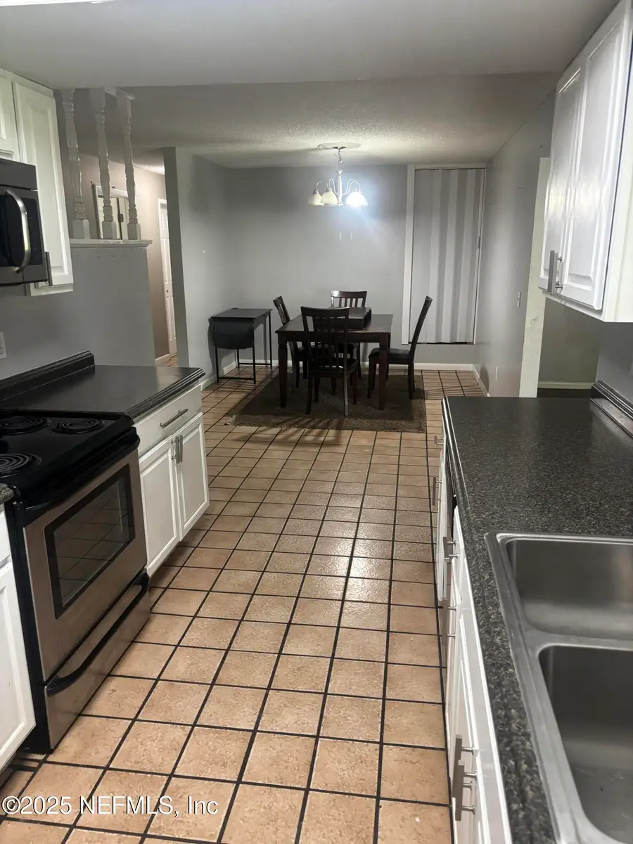 997 Chapman Drive, Jacksonville, FL 32221 - Image #2