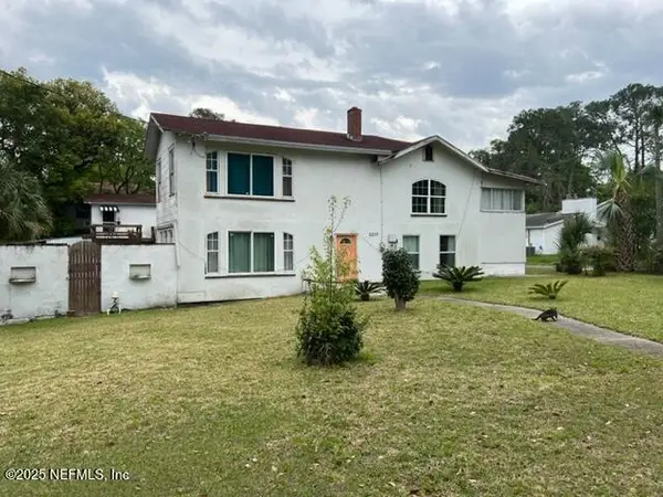 2233 Schumacher Avenue, Jacksonville, FL 32207