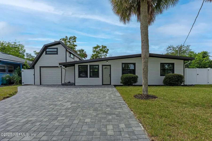 571 Hopkins Street, Neptune Beach, FL 32266 - Image #2