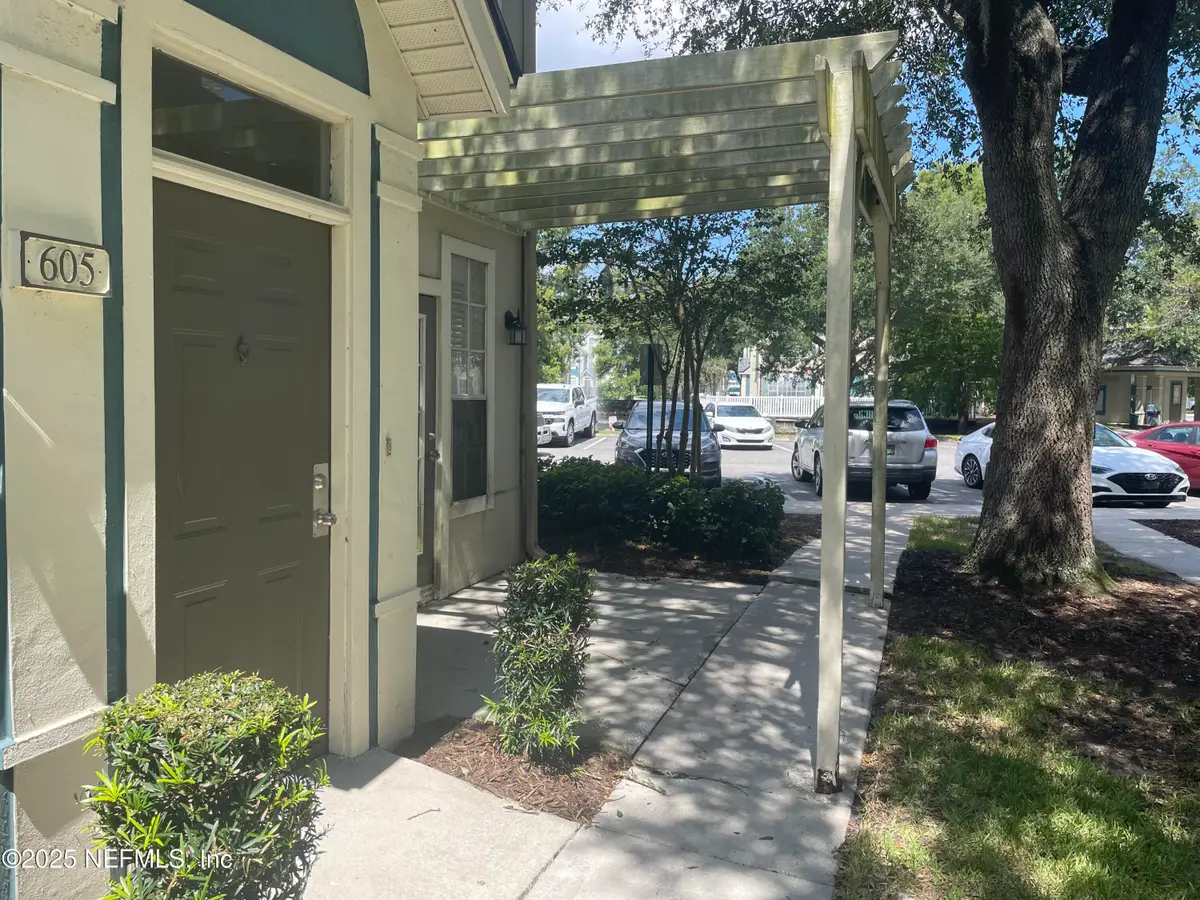 13700 Richmond Park N Drive #605, Jacksonville, FL 32224 - Image #1