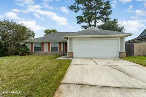 7945 Amandas Crossing E Drive, Jacksonville, FL 32244